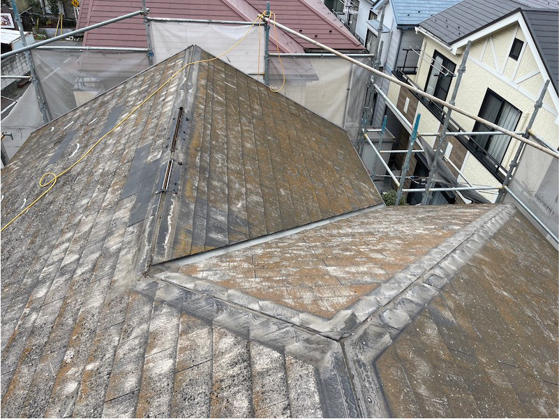 船橋市の屋根カバーの棟板金の撤去
