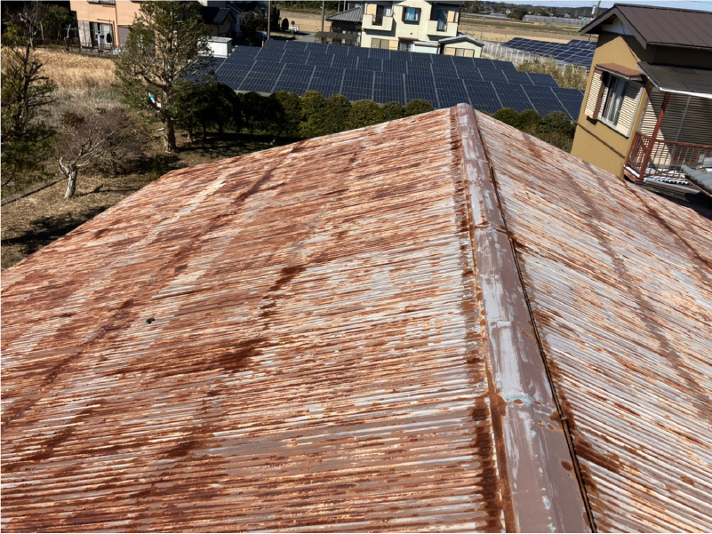 山武市の屋根カバー工法の施工前の様子