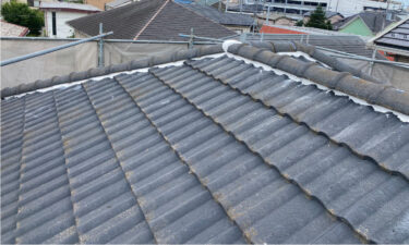船橋市の屋根修理 | 築30年のセメント瓦屋根を棟の取り直し工事でメンテナンス